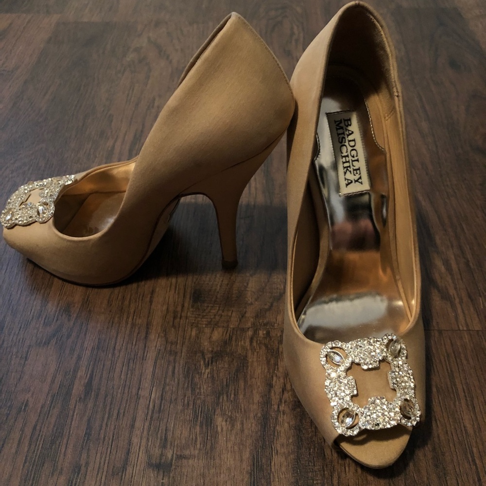 Badgley Mischka Pink/Tan heels